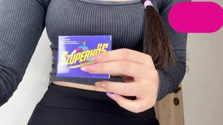 I masturbate in a maxi insert and I'm very wet