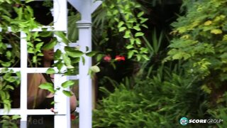 Roxi Red's outdoor huge tits and pussy show