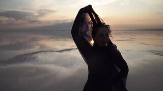 Slurpy Squirt on Sahara's Gritty Crust, The Desert Sizzles