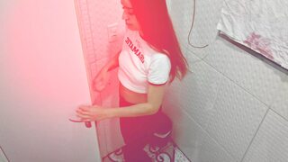 Fucked by a stranger in the bathroom of a barback without a condom!