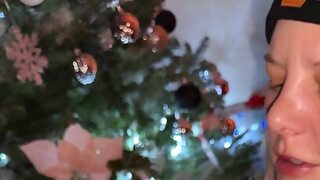 Holiday Hoe Blowjob and Frosted Boobs