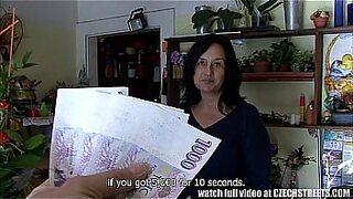 F-Size tits get filled in flower store flower fucks