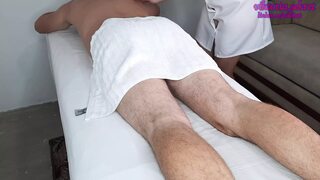 Sexy massage babe received a creampie gift from horny🥵 client's