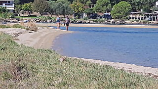 Racy nudie babe gets up close and personal with a