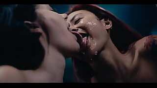 Lesbians gone wild, pussy🌮️ squirts galore!