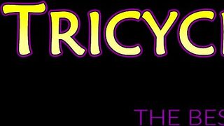 Tiny Asian Cutie Licks Cock🌭 & Offers Wet Vaginal Fuck