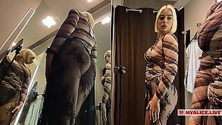 Blonde's Big Tits Tease Through Clothes, UpSkirt淫视Her Pussy🌮️