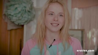 Hot newbie Mia A提交s to 69 Oral😜 with Steamy Solo