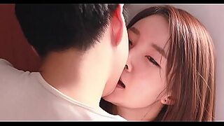 Blonde Cougar Nails Stepboy's Thug Cock🍆 Hard in Home Invasion