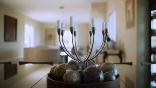 Kendra's Gash Gets Banged By An Unhinged Alien In Heat-Inducing